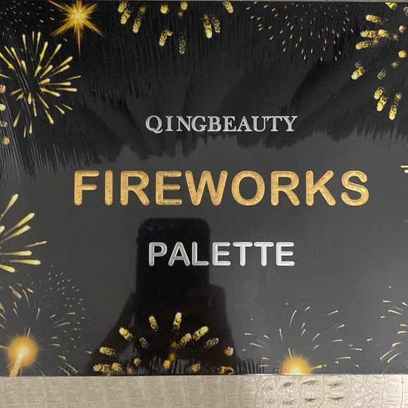 Beautiful vibrant 78 eyeshadow palette🤍 - Picture 2 of 3